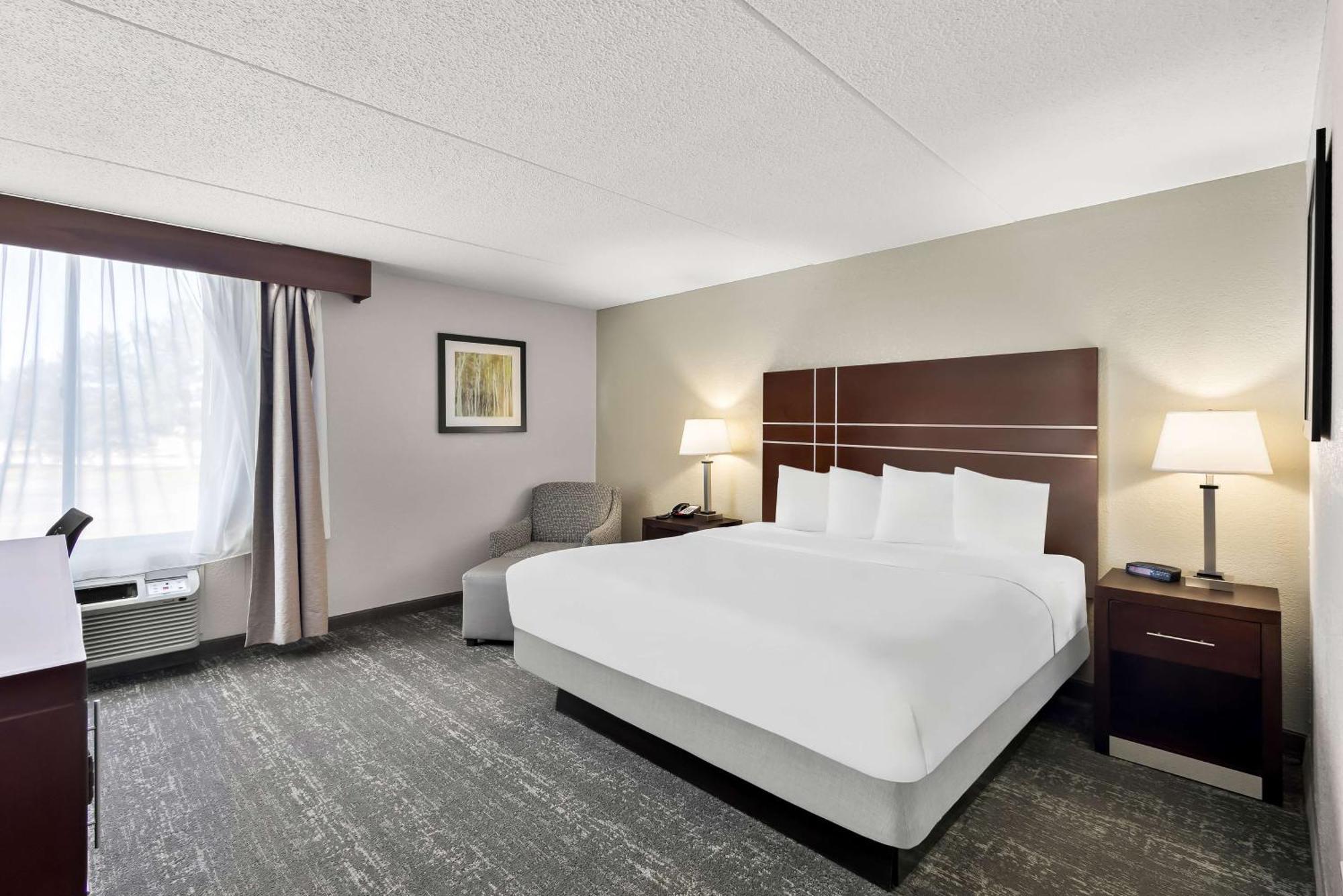 Best Western Luxbury Inn Fort Wayne Exterior foto